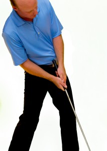 Cahill Golf Schools CA - Body centers have incorrectly moved backwards in the golf chipping motion.